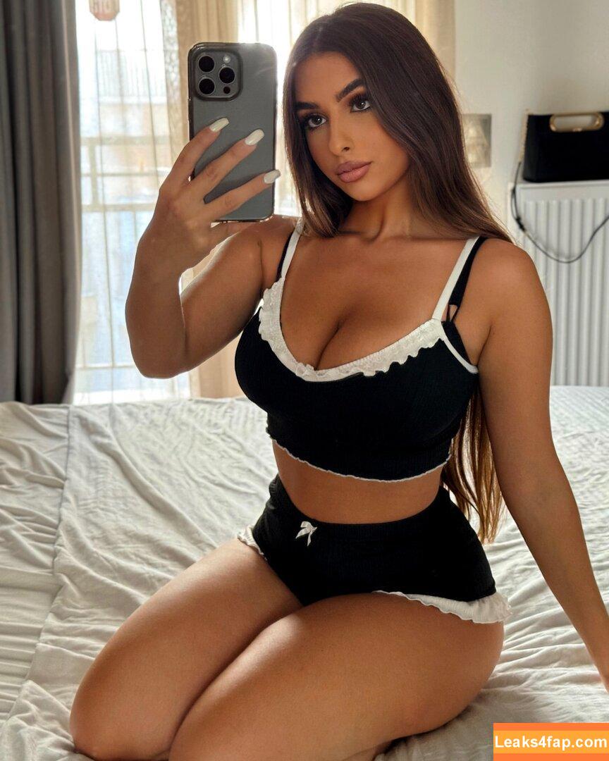 Eva Savagiou / ___evasavagiou / evasavagiou слитое фото фото #0398