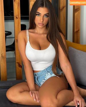 Eva Savagiou photo #0334