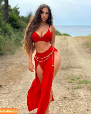 Eva Savagiou photo #0417