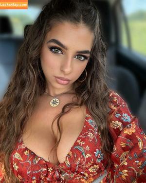 Eva Savagiou photo #0430