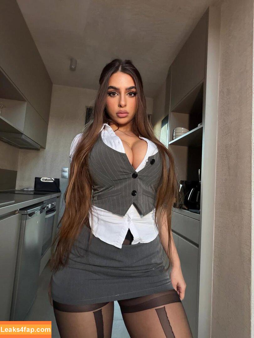 Eva Savagiou / ___evasavagiou / evasavagiou слитое фото фото #1090