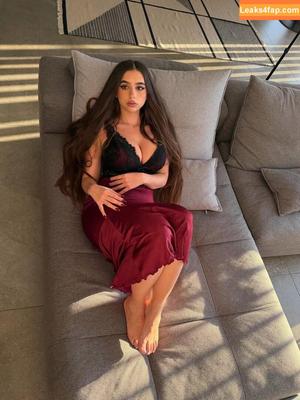 Eva Savagiou photo #1017