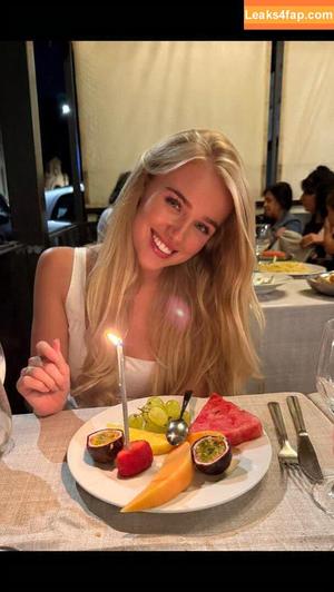 Eva Vlaardingerbroek photo #0070