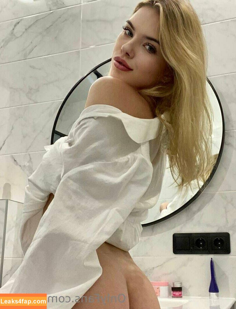 eva_xx / miss_eva_xx leaked photo photo #0136