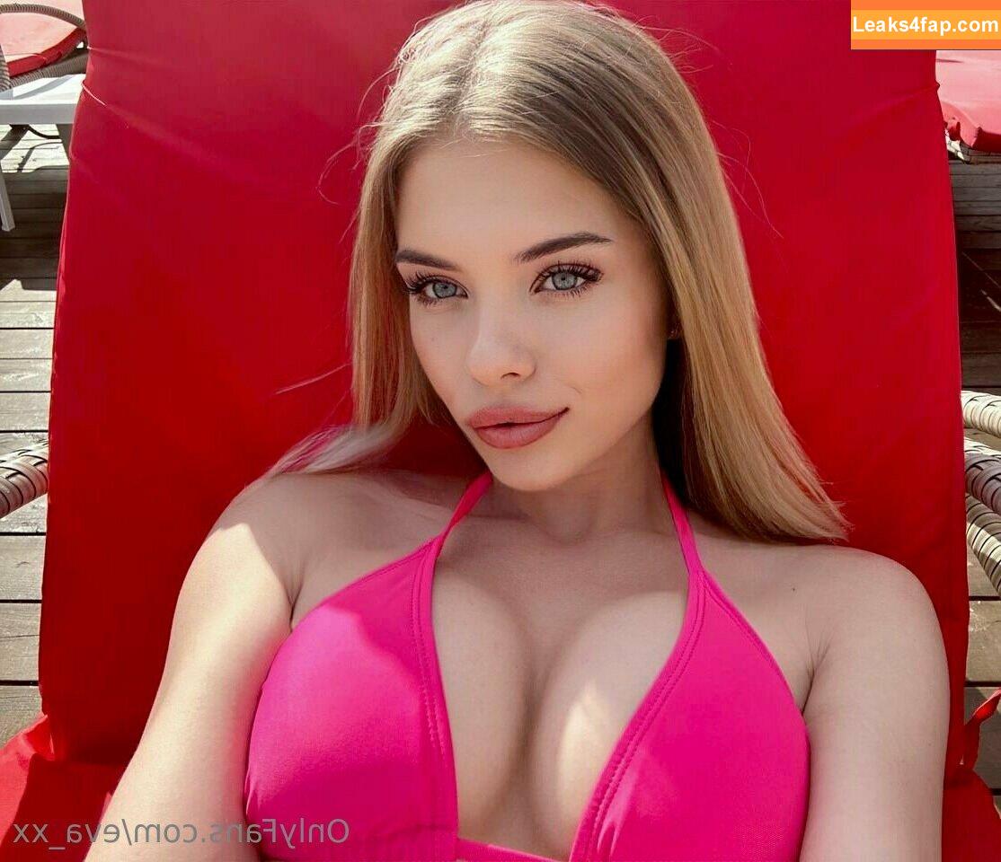 eva_xx / miss_eva_xx leaked photo photo #0143