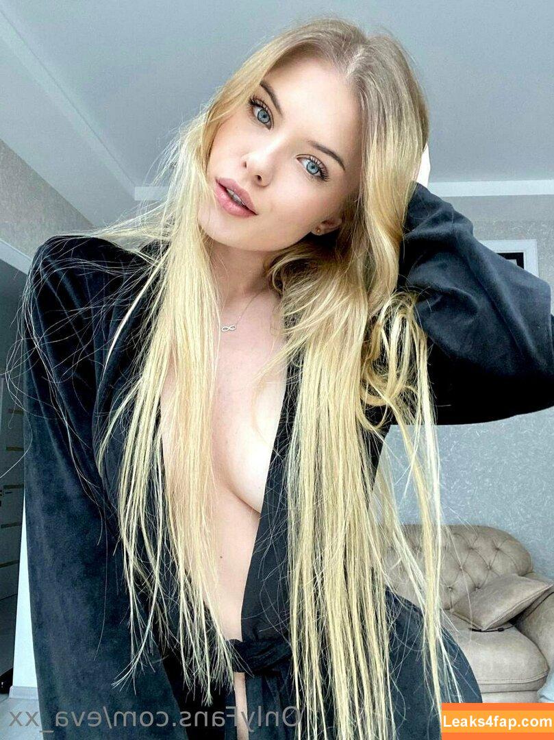 eva_xx / miss_eva_xx leaked photo photo #0154