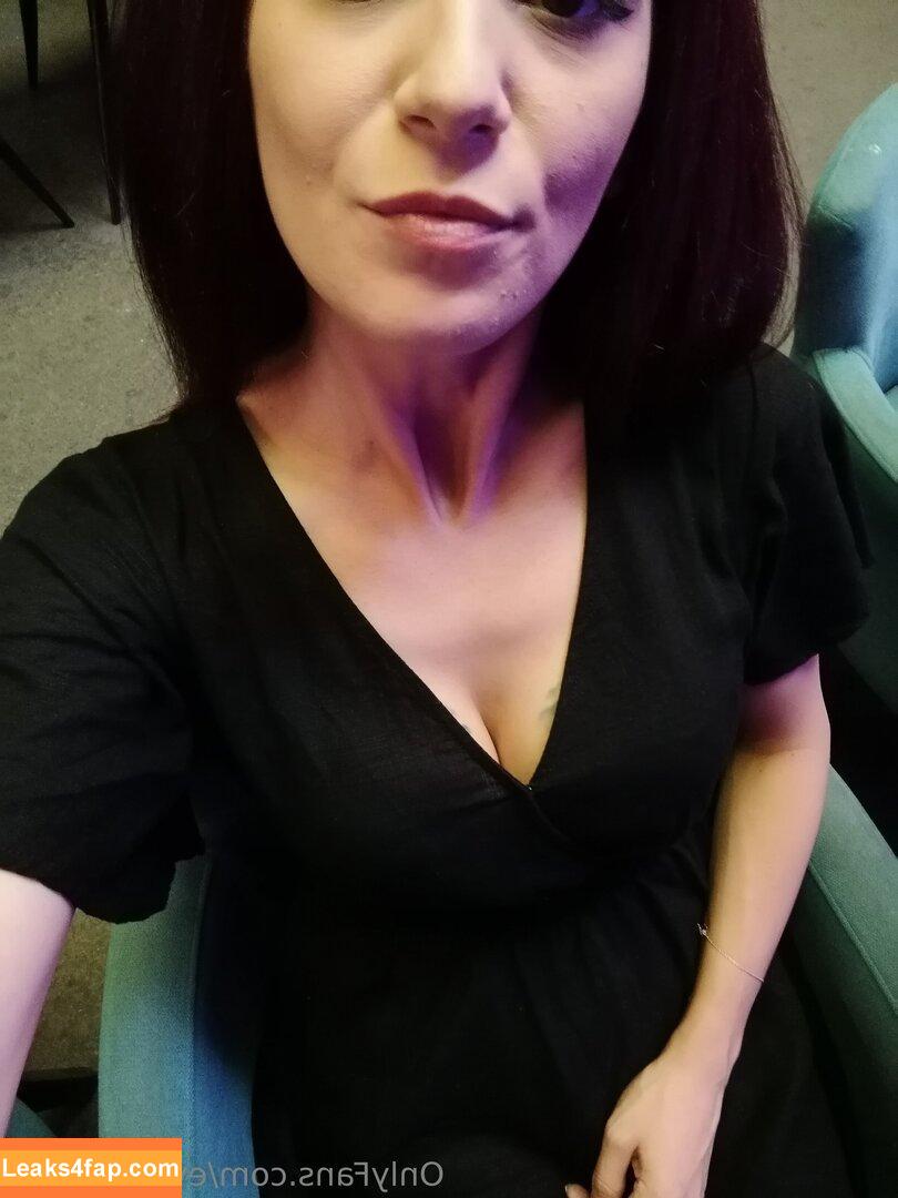 evabanefree / evafreeman_ leaked photo photo #0280