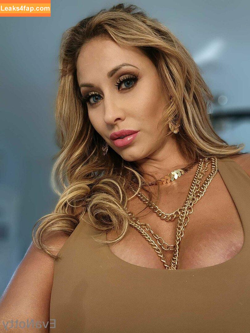 evabnotty / evanotty42 leaked photo photo #0084