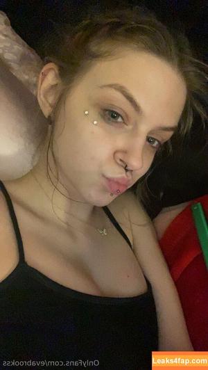 evabrookss photo #0009