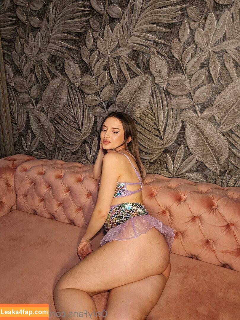 evachains / evachen212 leaked photo photo #0023