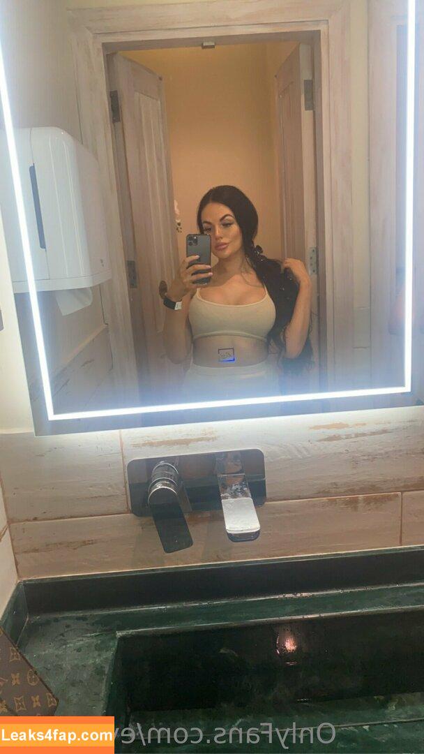 evadeexo / evettexo leaked photo photo #0057