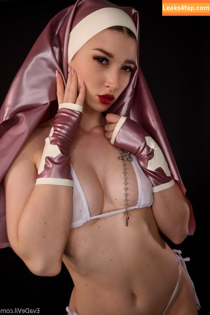 EvaDeVil / eva.de_vil leaked photo photo #0071