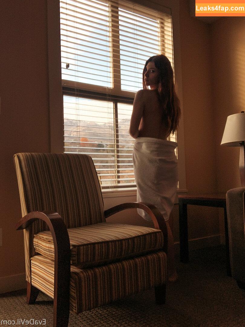 EvaDeVil / eva.de_vil leaked photo photo #0112