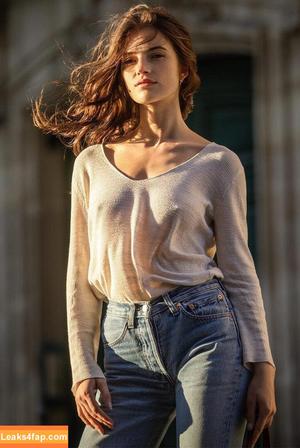 Eve Dumon photo #0311