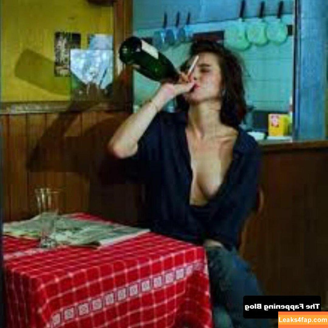 Eve Hewson / evehewson leaked photo photo #0005
