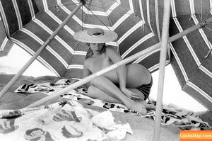 Eve Meyer photo #0005