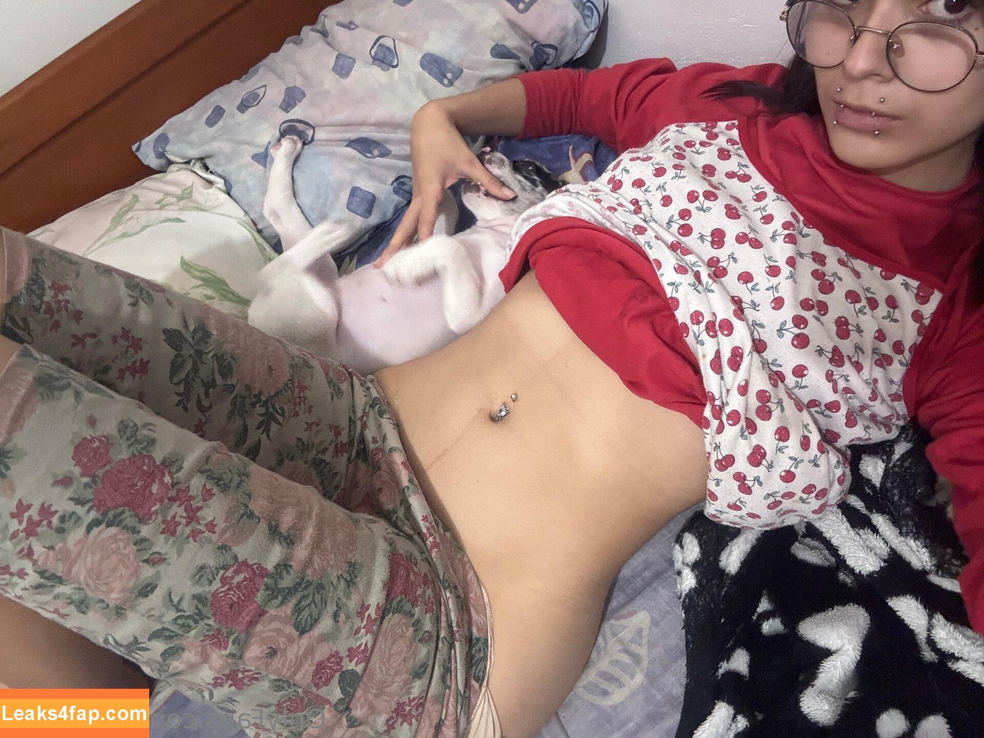 evee_nya /  leaked photo photo #0010