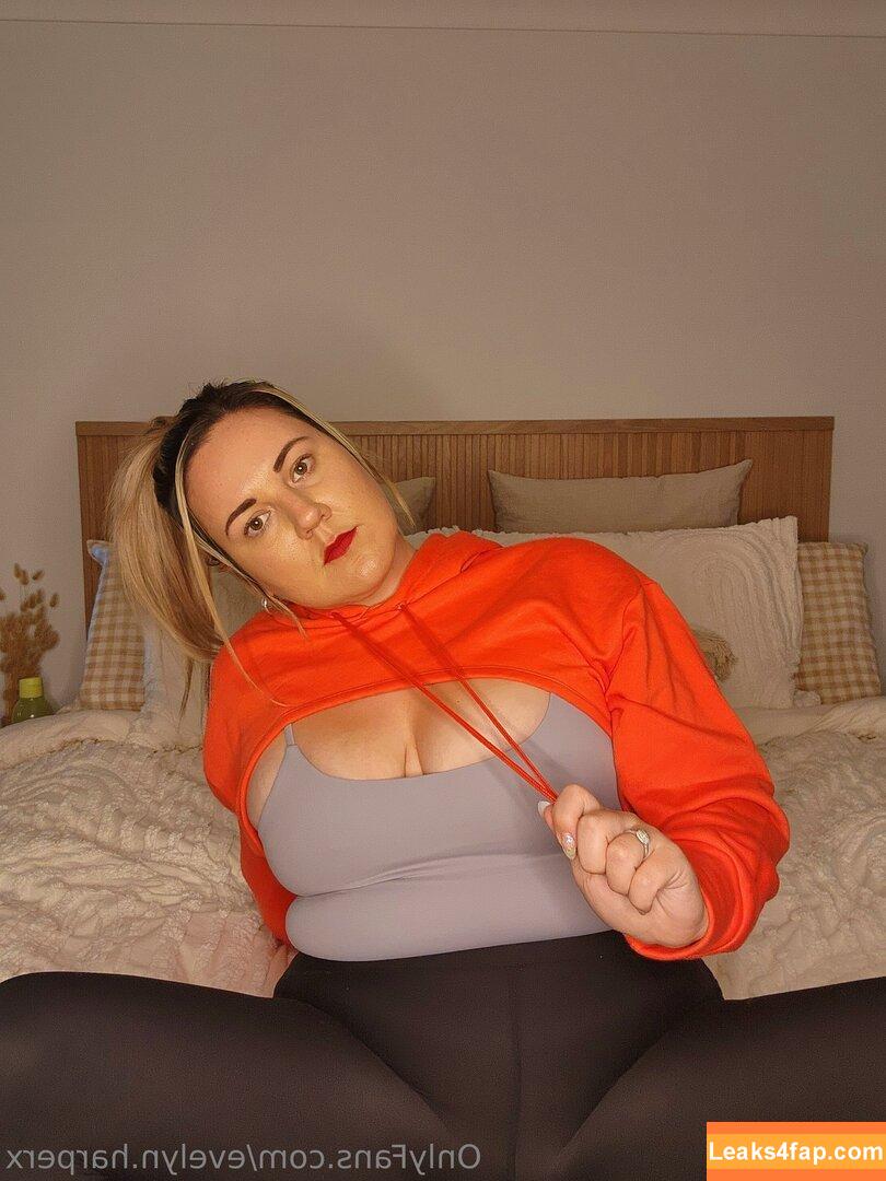 evelyn.harperx / evelyn.harper.x leaked photo photo #0018