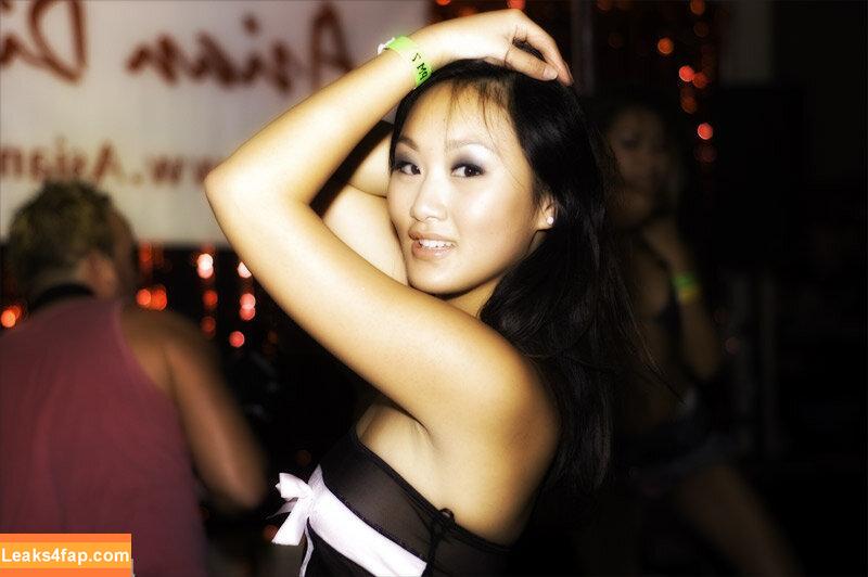 Evelyn Lin / evolutionofevie / xevelynlinx leaked photo photo #0017