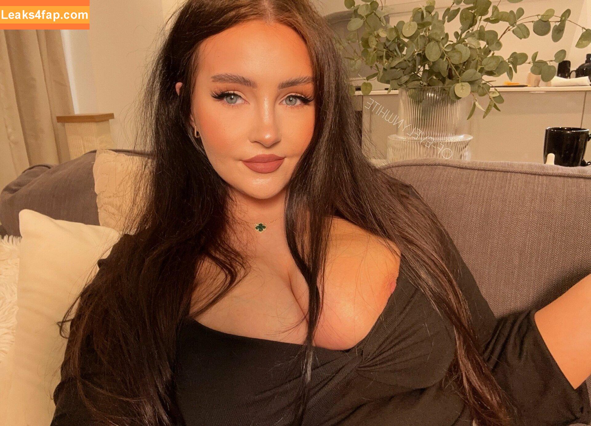 Evelyn White / EvelynWhiteLDN / Evelyn_LDN / evelynwhite leaked photo photo #0283