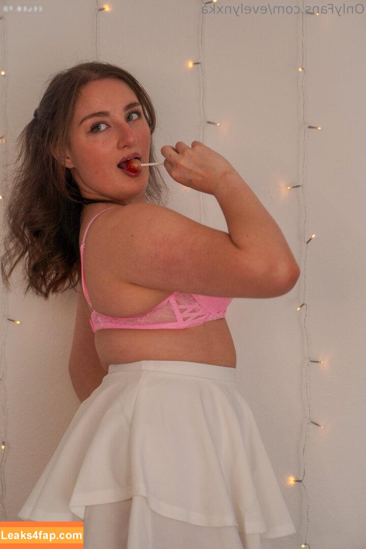 Evelynxka /  leaked photo photo #0025