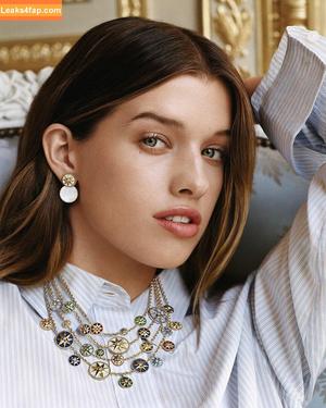 Ever Anderson photo #0008