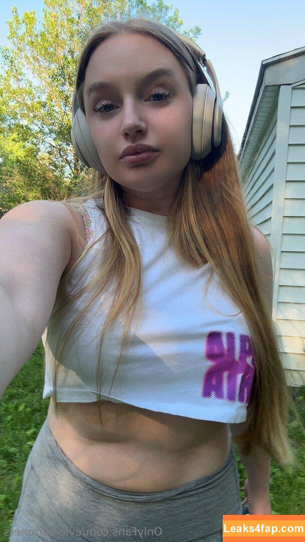evie-summers / evsummers / https: leaked photo photo #0131