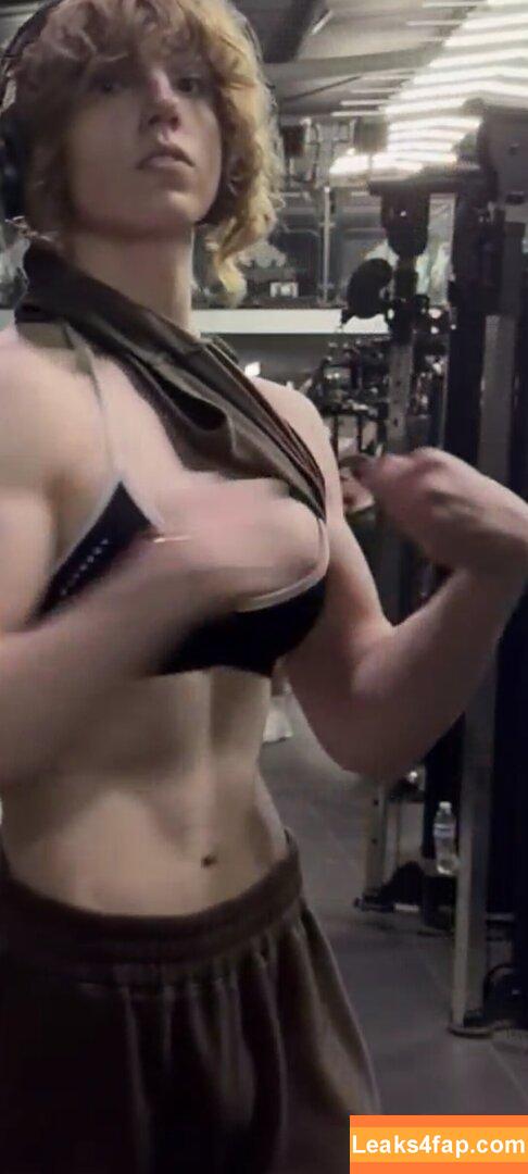 eviedotgym /  leaked photo photo #0026