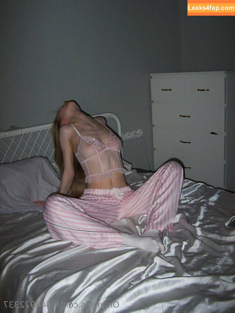 evija_lace / evija.lace leaked photo photo #0008