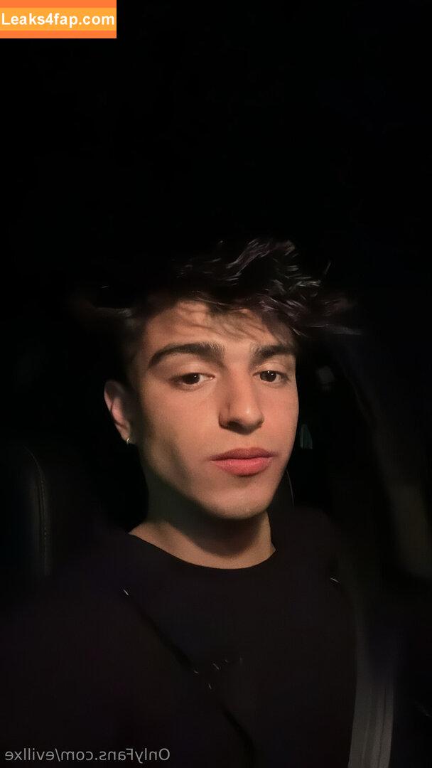 evillxe /  leaked photo photo #0054
