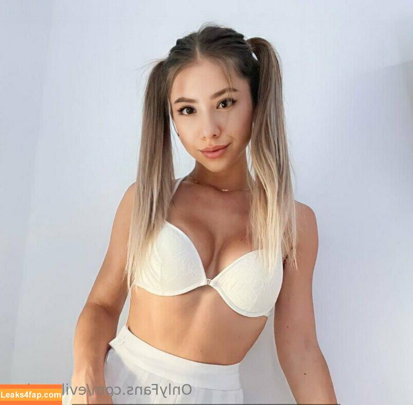 evilscarlett / evilxscarlet leaked photo photo #0086