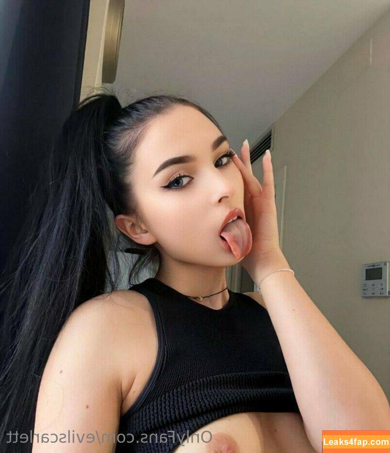 evilscarlett / evilxscarlet leaked photo photo #0119