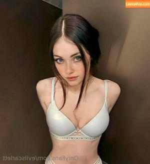 evilscarlett photo #0073