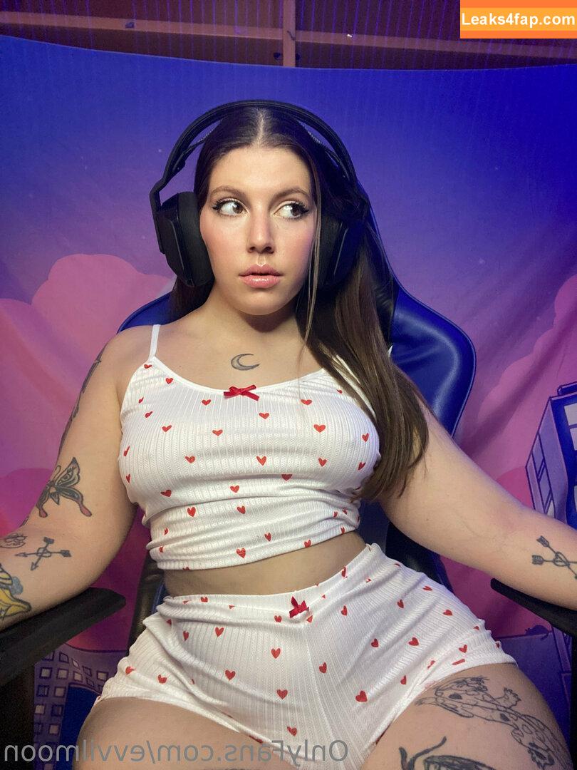 evvilmoon / evyn.moon leaked photo photo #0067
