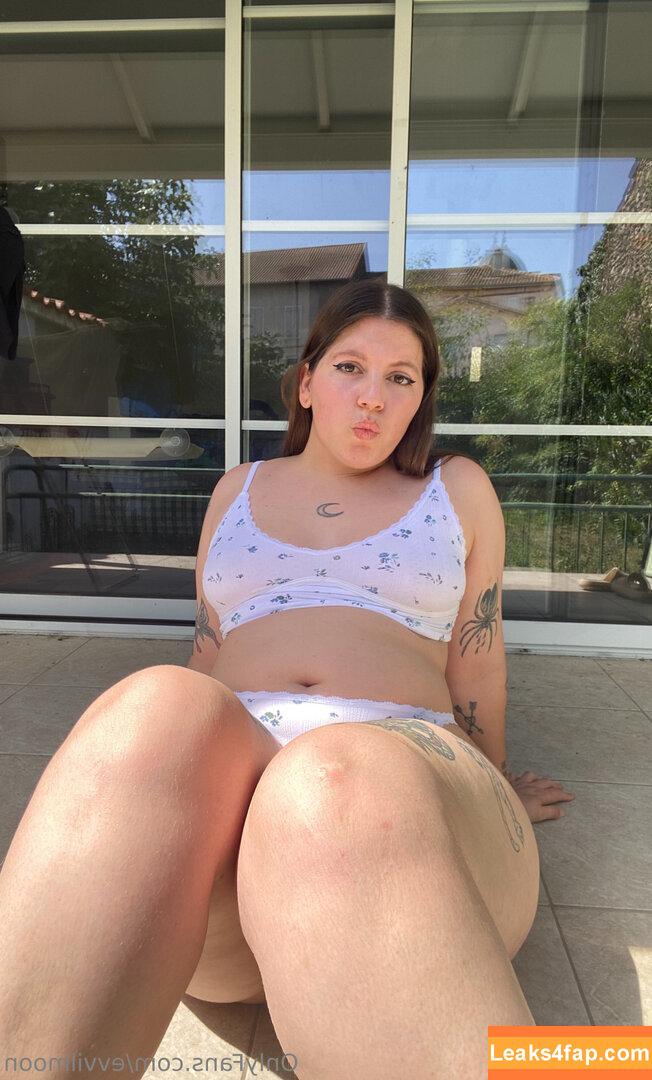 evvilmoon / evyn.moon leaked photo photo #0361