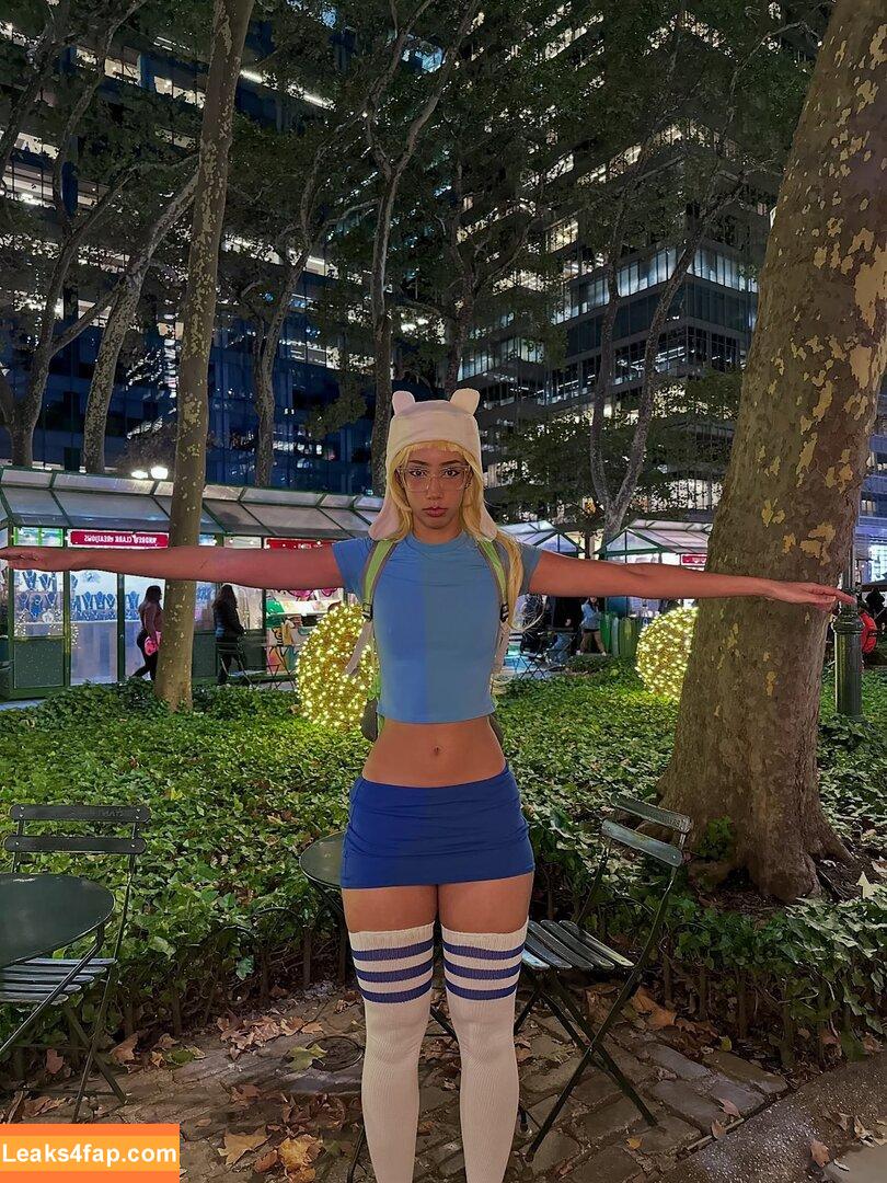 ewmxt / eliana / lalayravo / woahnatty leaked photo photo #0115