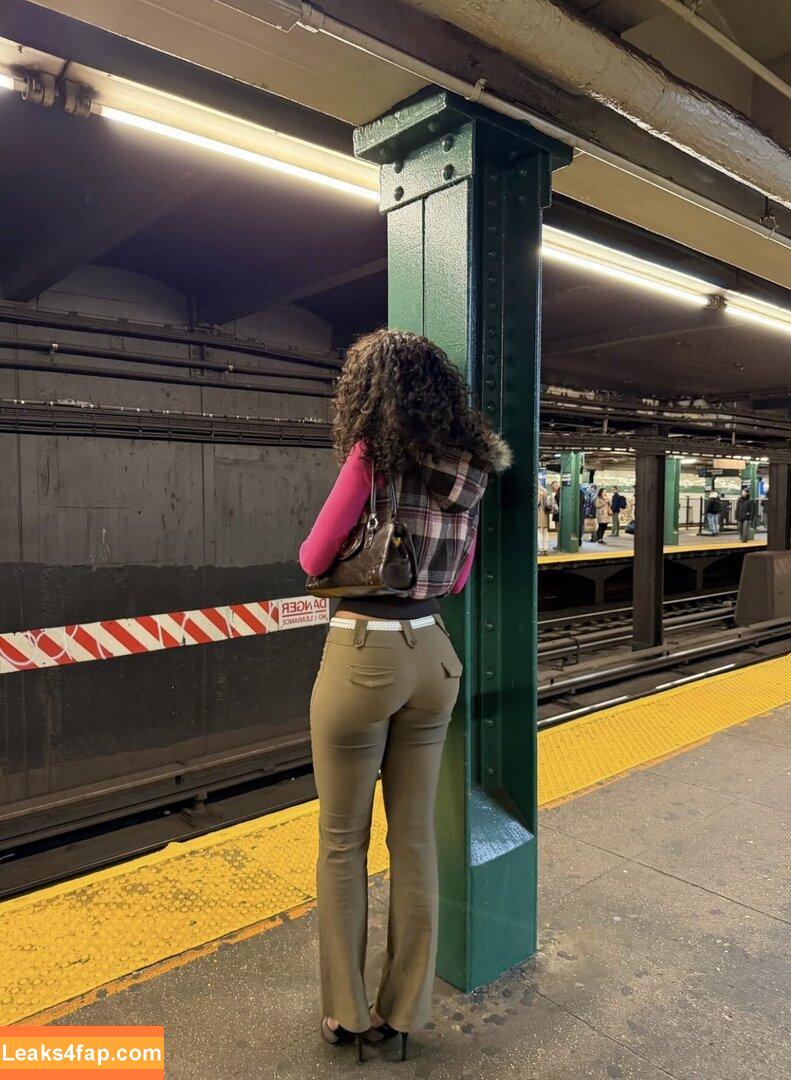 ewmxt / eliana / lalayravo / woahnatty leaked photo photo #0150