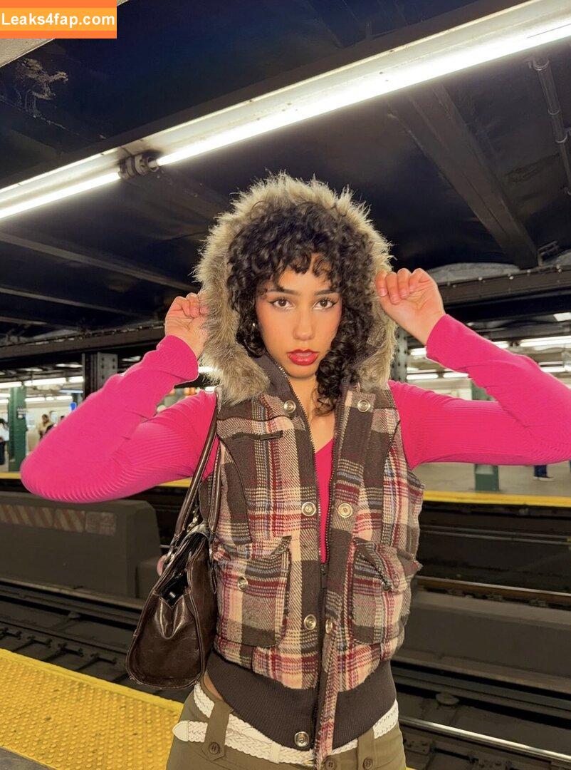 ewmxt / eliana / lalayravo / woahnatty leaked photo photo #0154