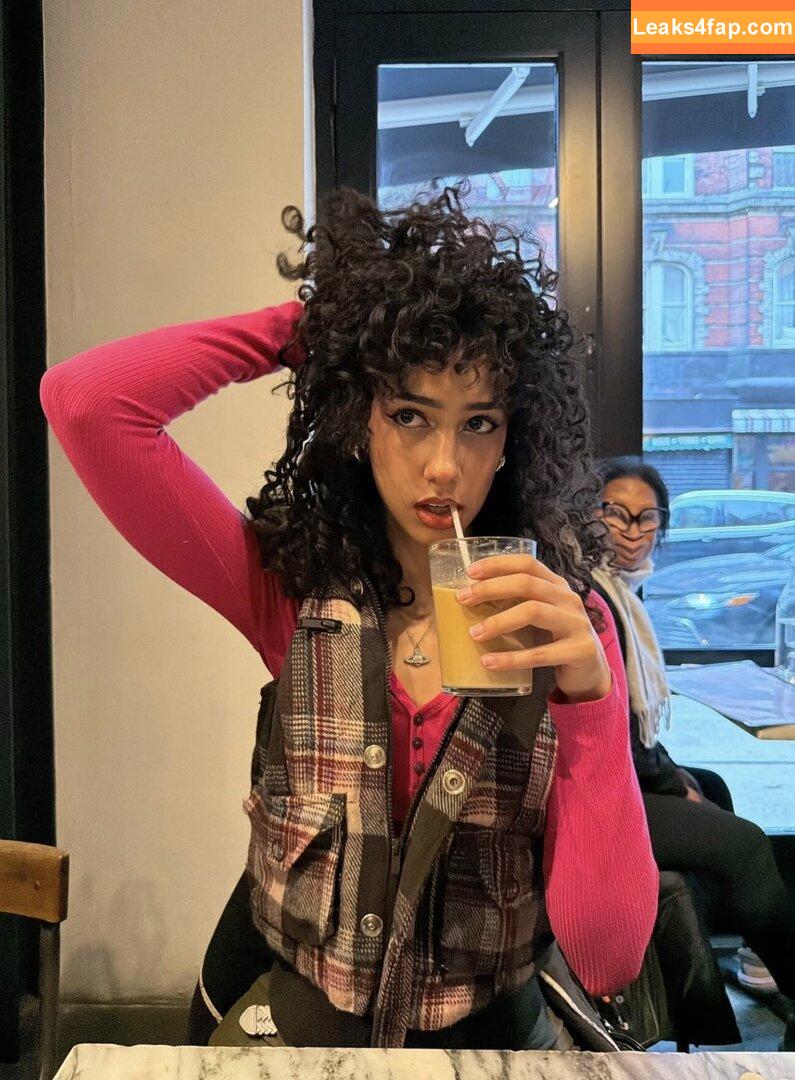 ewmxt / eliana / lalayravo / woahnatty leaked photo photo #0156