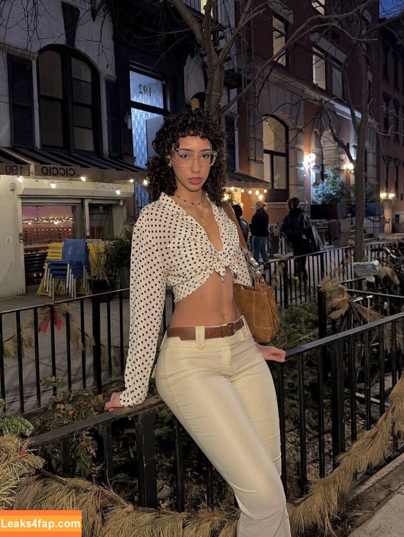 ewmxt / eliana / lalayravo / woahnatty leaked photo photo #0161