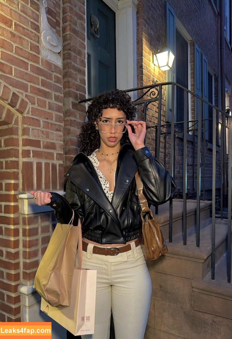 ewmxt / eliana / lalayravo / woahnatty leaked photo photo #0167