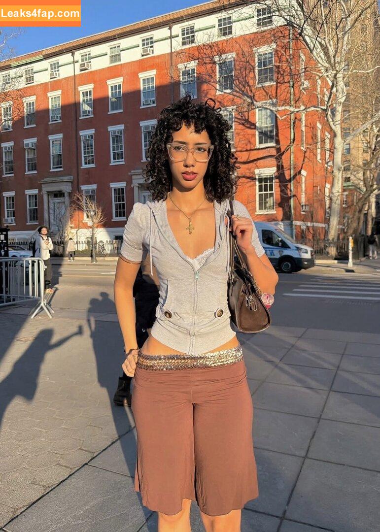 ewmxt / eliana / lalayravo / woahnatty leaked photo photo #0174