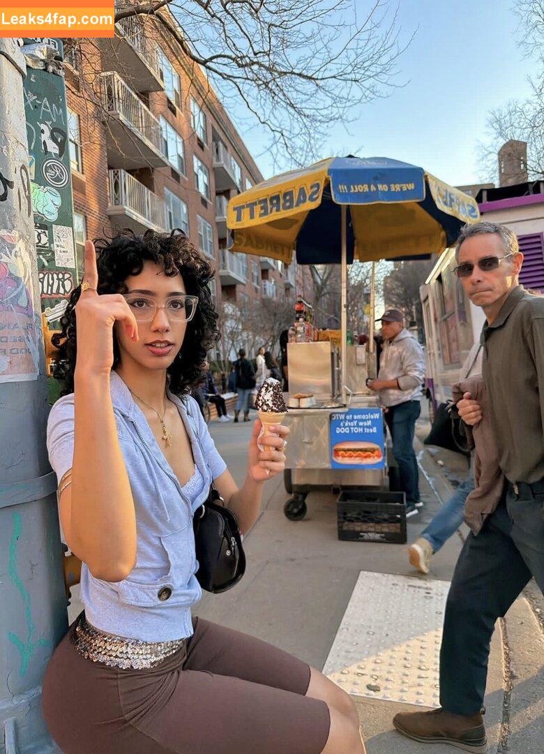 ewmxt / eliana / lalayravo / woahnatty leaked photo photo #0176