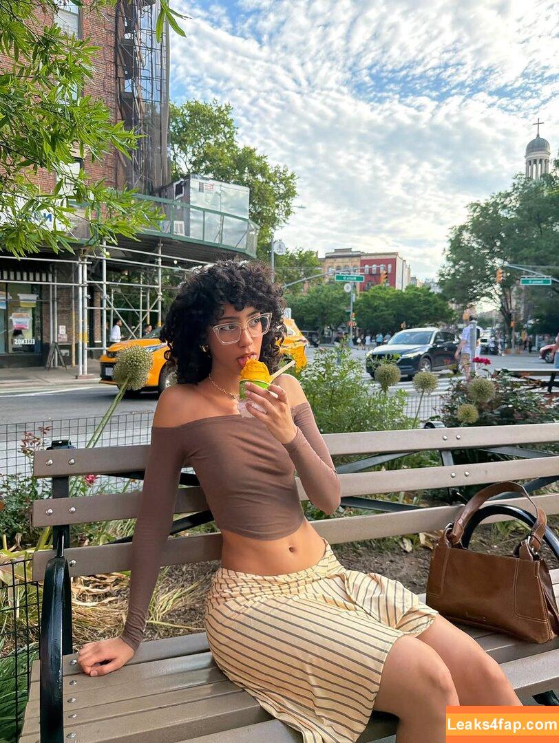 ewmxt / eliana / lalayravo / woahnatty leaked photo photo #0186