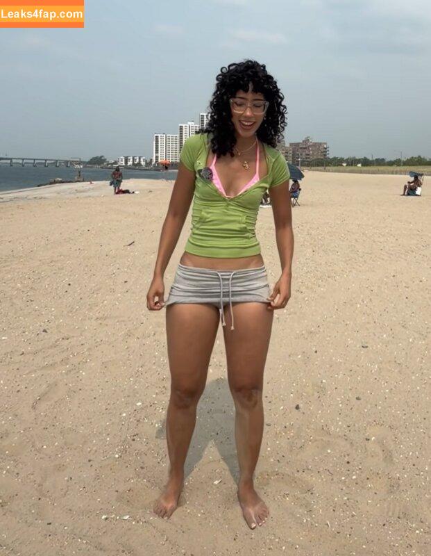 ewmxt / eliana / lalayravo / woahnatty leaked photo photo #0197