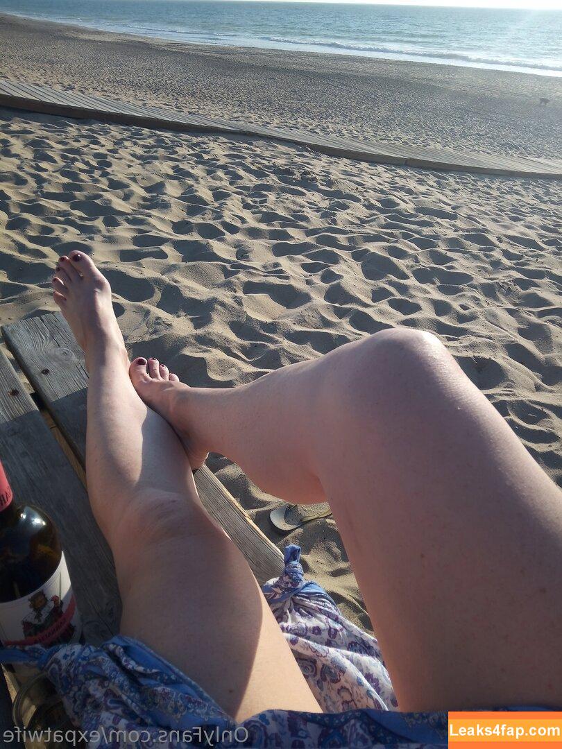 expatwife / the.expatwife leaked photo photo #0018