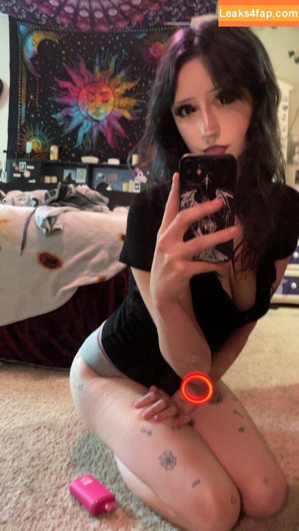 expirednxrcxtic / luva_teddyy / luvva_teddy leaked photo photo #0002