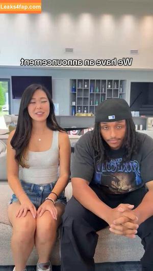 Extra Emily photo #0072