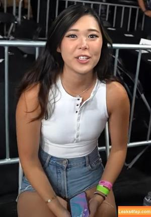 Extra Emily photo #0075