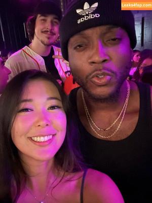 Extra Emily photo #0076